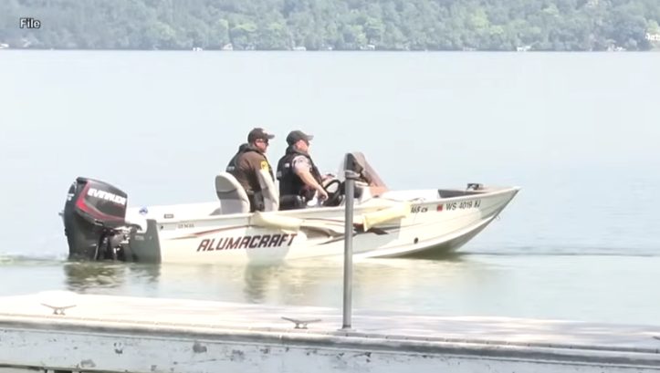 Boat searching for Wisconsin man who faked his death